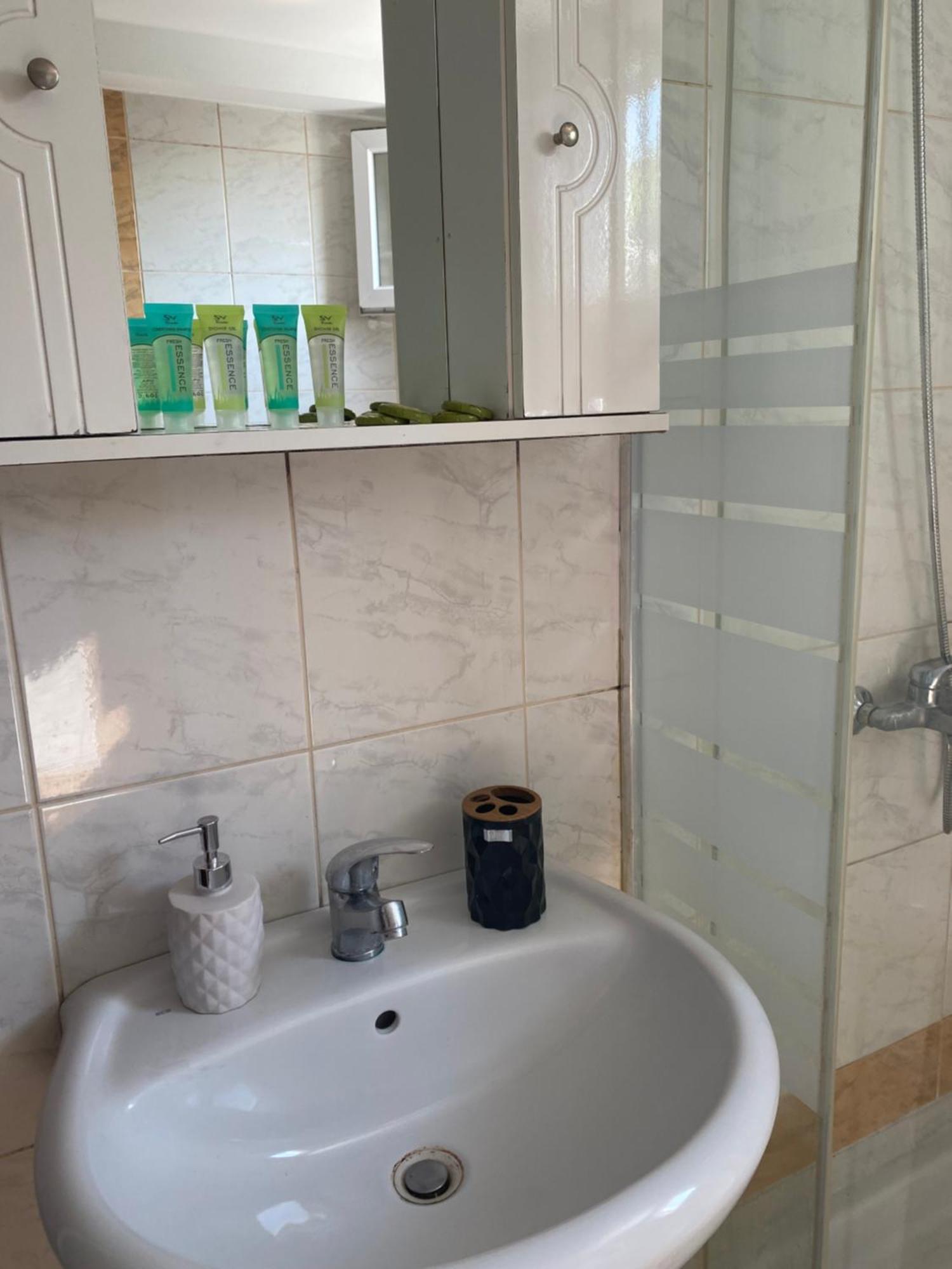 Comfort Apartments Лименария Экстерьер фото